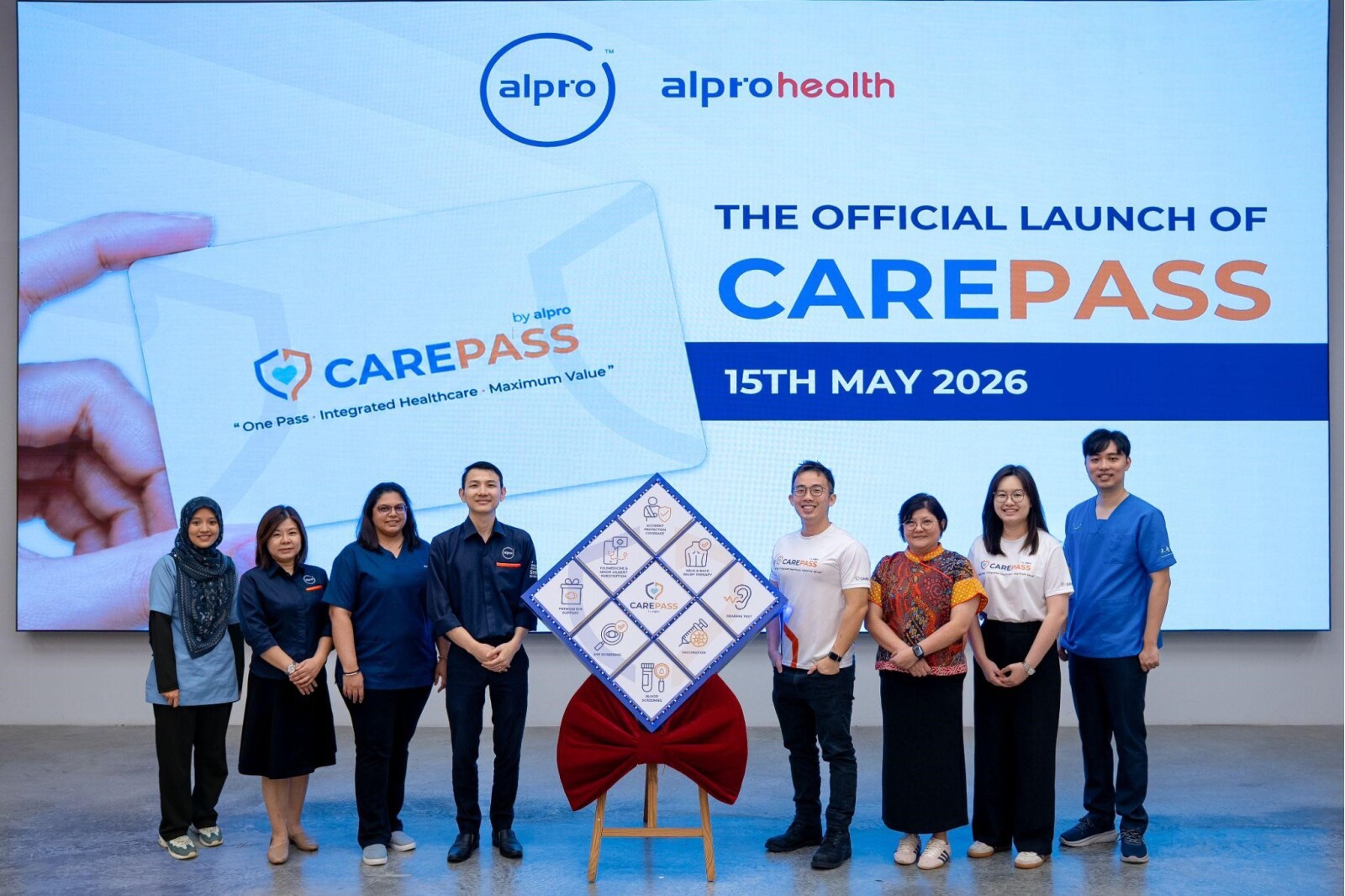 Rising Healthcare Costs and Chronic Health Risks Highlight Need for Preventive Care, Alpro Introduces CarePass From Left: Aud. Afifah Binti Ahmad Kamely (Audiologist, Alpro Audiologi); Ms Eleen Thum Gak Gak (Director of Alpro Optisaver); Dr. Jessica Kaur Moti A/P Amarjet Singh (Doctor In Charge, Alpro Telehealth); Dr. Ng Ming Lee (Medical Director, Alpro Clinic); Ph. Then Ru Luen (Founder of CarePass and Director of Alpro Health); Ms Elsie Low (General Manager of Powerlife Malaysia); Ph. Ng Yi Ling (Professional Care and Development Manager, Alpro Pharmacy); Pt. Eugene Siow (Chief Physiotherapist, Alpro Physio)