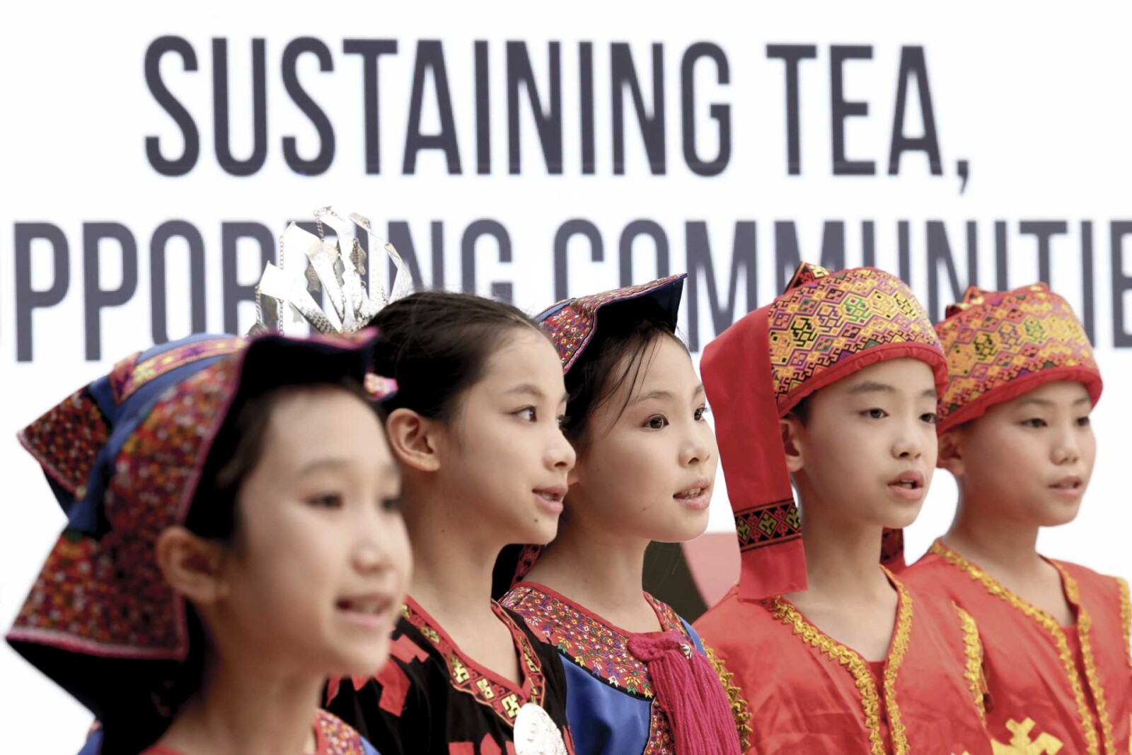 Rainforest Tea Culture from Wuzhishan, China, Debuts in Rome The Rainforest Children’s Choir performed an original song "Lishan Tea Song" and the Italian classic "O Sole Mio". Photo by: UN Food and Agriculture Organization (FAO)