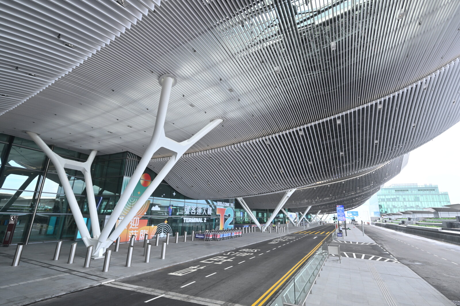 AECOM celebrates the successful delivery of Terminal 2 at Hong Kong International Airport AECOM celebrates successful delivery of the new Terminal 2 at Hong Kong International Airport (Photo credit: AAHK)