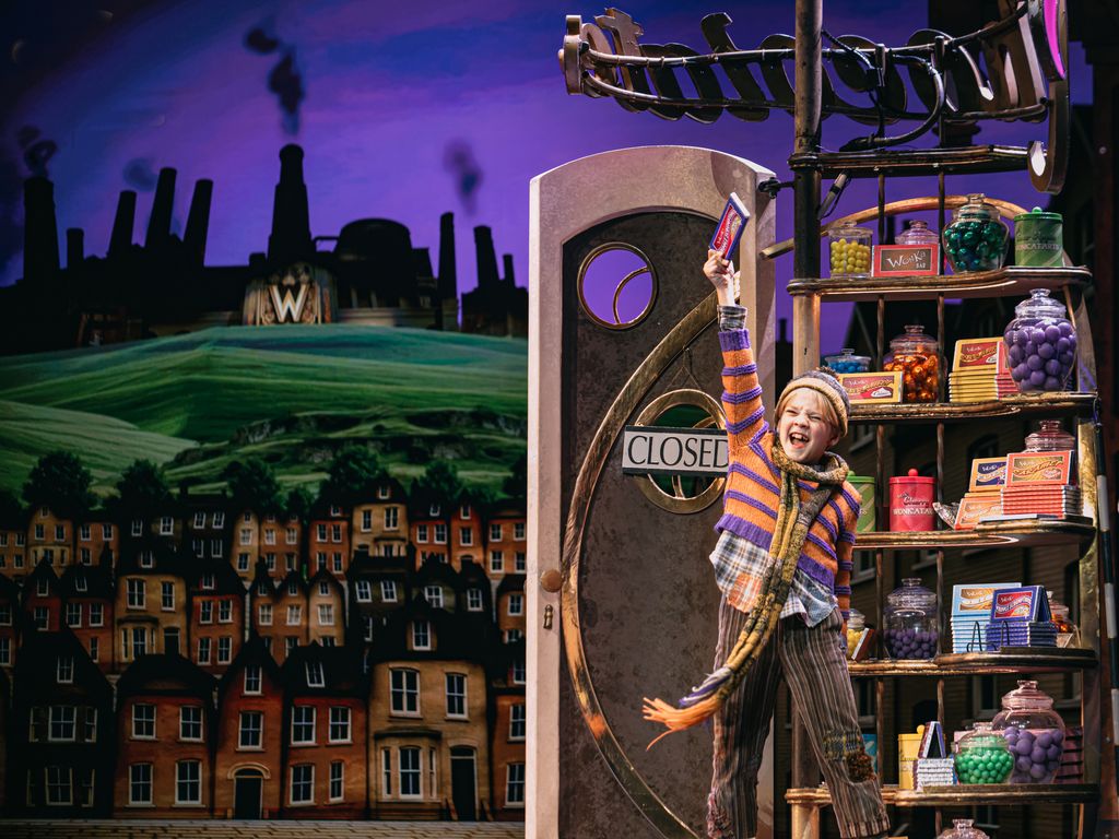 Charlie and the Chocolate Factory at Marina Bay Sands Is More Than Just a Musical Charlie and the Chocolate Factory at Marina Bay Sands Is More Than Just a Musical - Alvinology