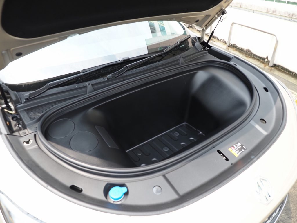 [Car Review] MGS6 EV: Big But Discrete - Alvinology