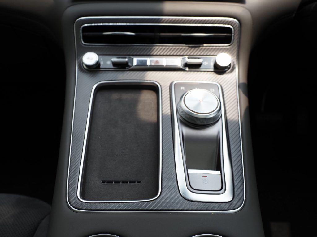 [Car Review] MGS6 EV: Big But Discrete - Alvinology