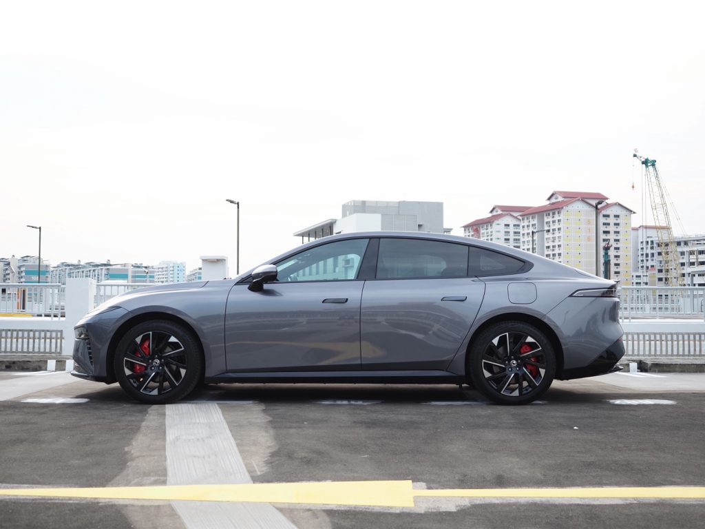 [Car Review] Dongfeng 007: No time to ICE - Alvinology