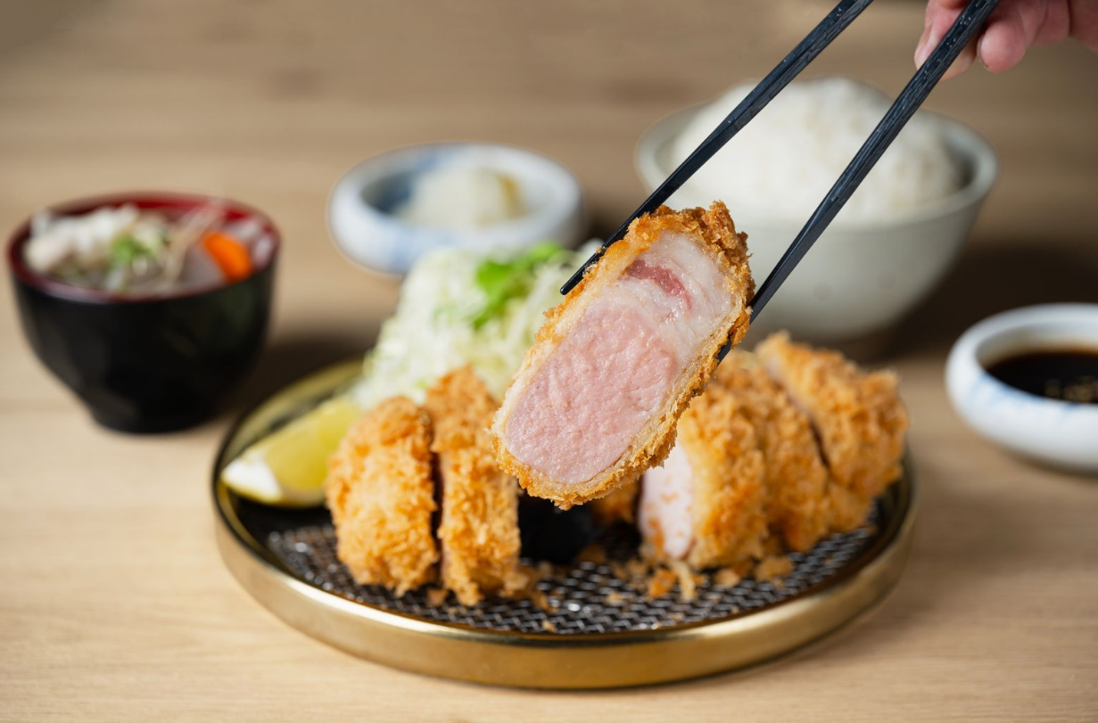 [Review] Tonkatsu ENbiton Serves Up Japan’s Viral Thick-Cut Katsu in Singapore - Alvinology