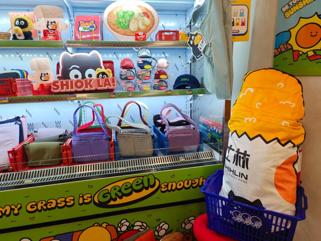 Shihlin Taiwan Street Food Celebrates 23 Years With The Everyday Club Collab, New Explosive Mala Seasoning And A Giant Chicken Bolster - Alvinology