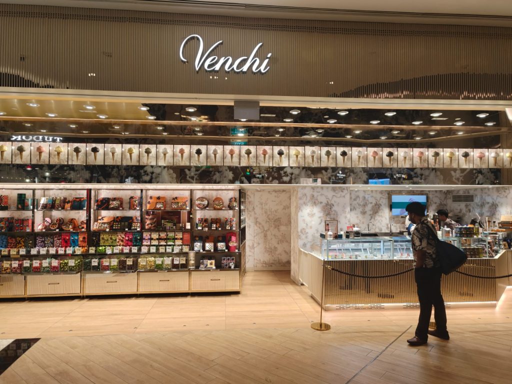 Venchi's Free Cremino Hour Experience Brings Italian Chocolate and Local Flavours Together in Singapore - Alvinology