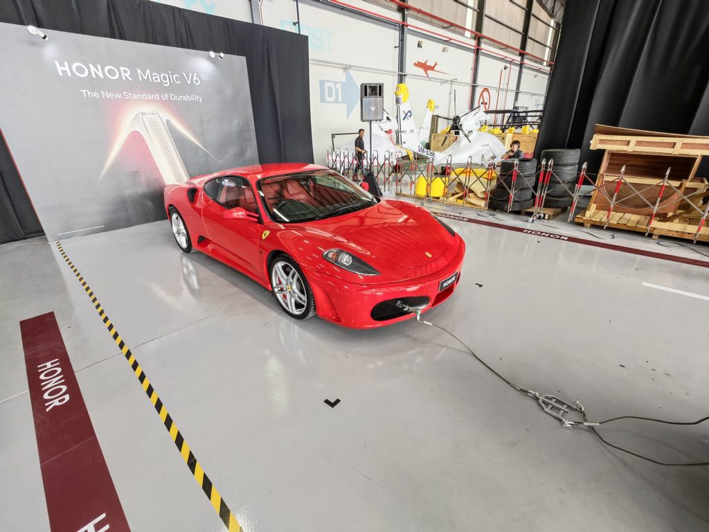 HONOR Magic V6 Pulls Plane and Ferrari in Malaysia, Sets New ASIA Record Ahead of Singapore Launch HONOR Magic V6 Pulls Plane and Ferrari in Malaysia, Sets New ASIA Record Ahead of Singapore Launch - Alvinology