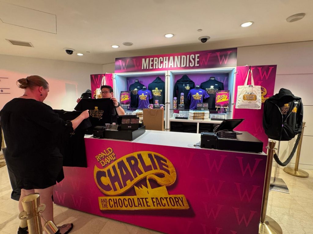 Charlie and the Chocolate Factory at Marina Bay Sands Is More Than Just a Musical Charlie and the Chocolate Factory at Marina Bay Sands Is More Than Just a Musical - Alvinology