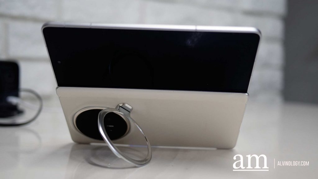 HONOR Magic V6 Review: A Foldable That Finally Feels Like a Phone First - Alvinology