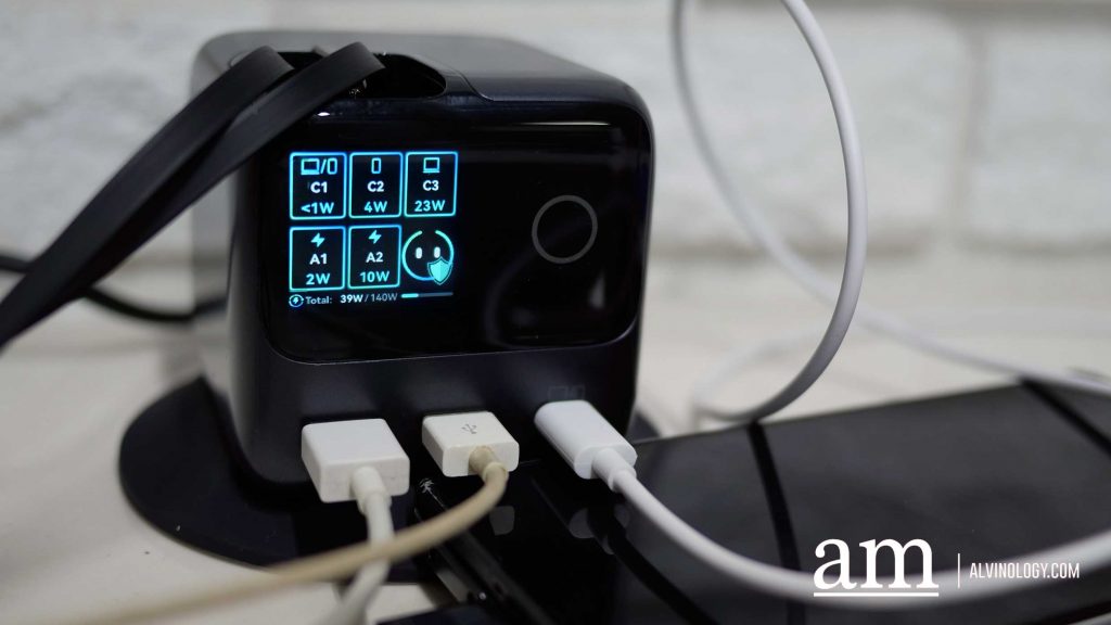 Goodbye Cable Jungle: The Joyroom Podix Tri-Magnetic 140W 5-in-1 Charging Station Reclaims Your Desk with Retractable Cables and a Smiley Face - Alvinology