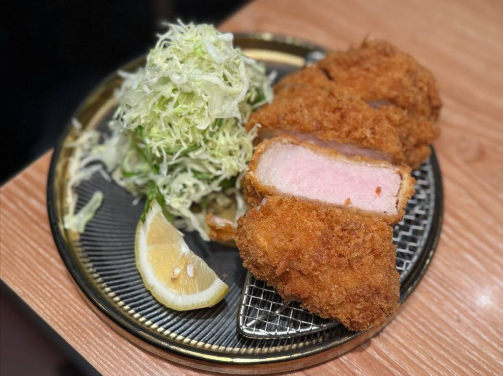 [Review] Tonkatsu ENbiton Serves Up Japan’s Viral Thick-Cut Katsu in Singapore - Alvinology