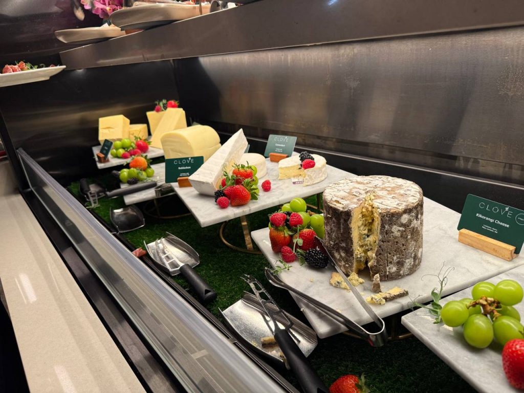 This June Only: CLOVE’s Newest Collaboration with Celebrity Chef Eric Teo Brings Kelong-Inspired Feasting to the City This June Only: CLOVE’s Newest Collaboration with Celebrity Chef Eric Teo Brings Kelong-Inspired Feasting to the City - Alvinology