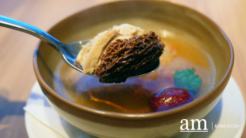 [Review] From Bak Kut Teh Pao Fan to Liquorice-Smoked Wagyu Beef Brisket: Discovering Sky22's Unique East Meets West Cuisine - Alvinology