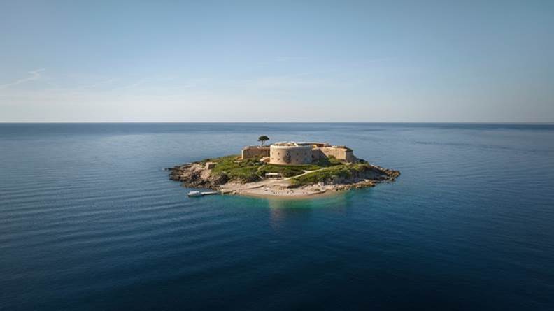 Banyan Tree Makes European Debut with the Opening of Mamula Island Resort in Montenegro - Alvinology