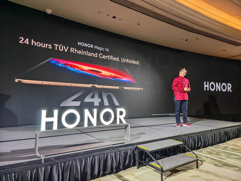 HONOR Magic V6 Arrives in Singapore with Record Breaking Durability and Seamless Apple Integration HONOR Magic V6 Arrives in Singapore with Record Breaking Durability and Seamless Apple Integration - Alvinology