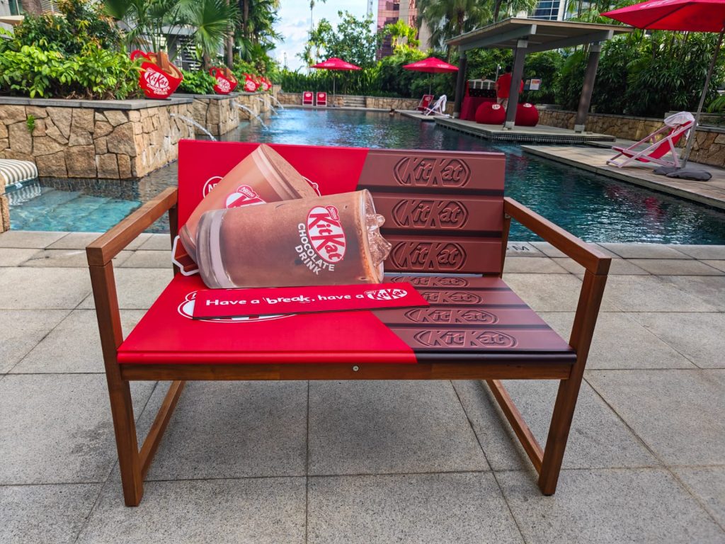 NEW KITKAT Chocolate Drink Hits 220 Singapore Outlets Including Burger King and Kopitiam - Alvinology