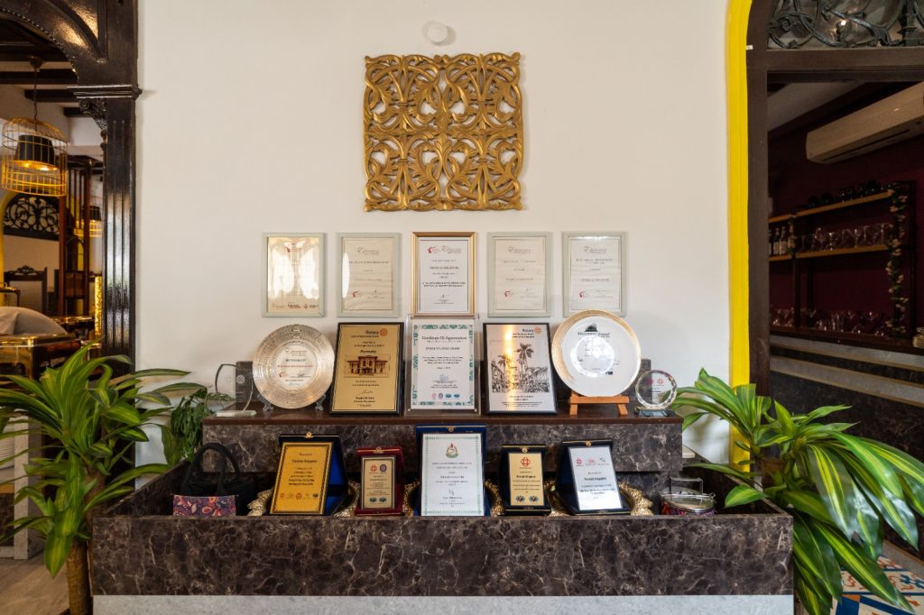 [Review] Permata Penang Flavours of the Orient Buffet: Unbeatable 1 for 1 Deal at Singapore Historic Yellow Mansion - Alvinology