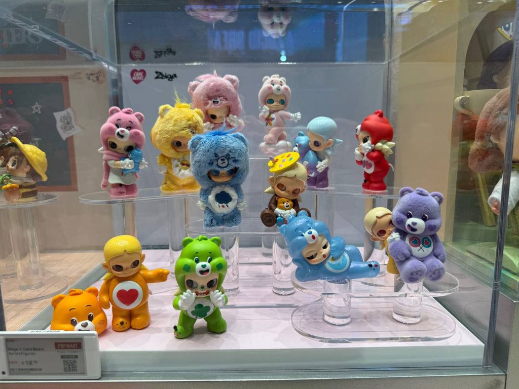 POP MART Reopens Today at Plaza Singapura with New Releases, Singapore Exclusives and Member Gifts POP MART Reopens Today at Plaza Singapura with New Releases, Singapore Exclusives and Member Gifts - Alvinology
