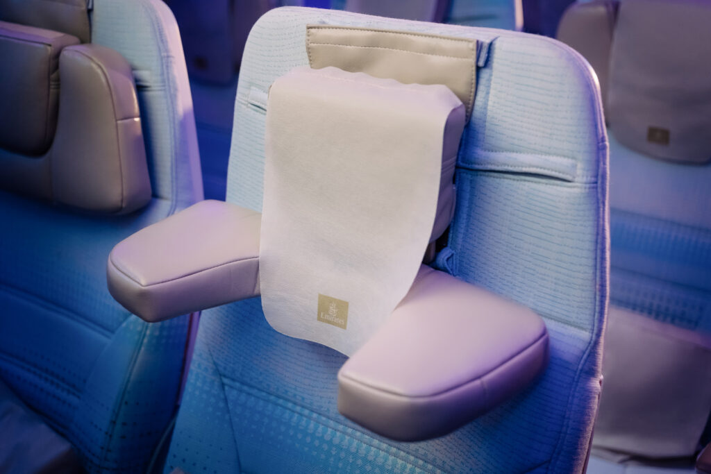 Emirates Introduces World's First U-Dream Headrest to Elevate Economy Class Comfort - Alvinology