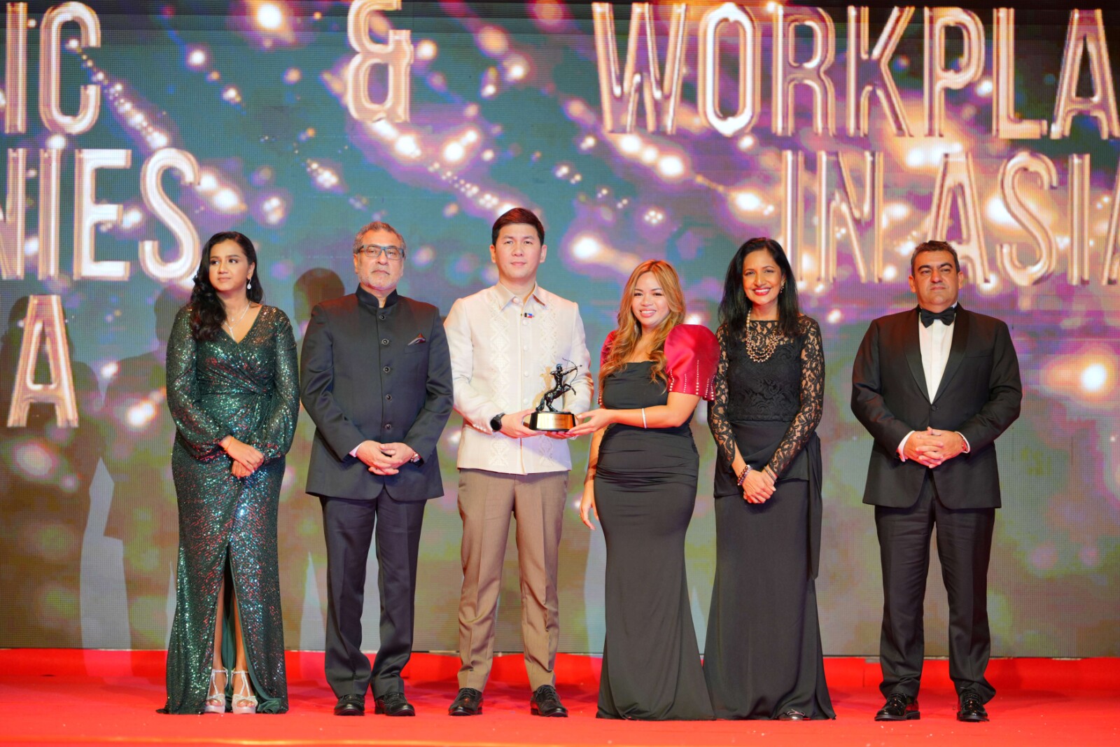 Foundever wins multiple 2025 ACES Awards for leadership and workplace excellence.
