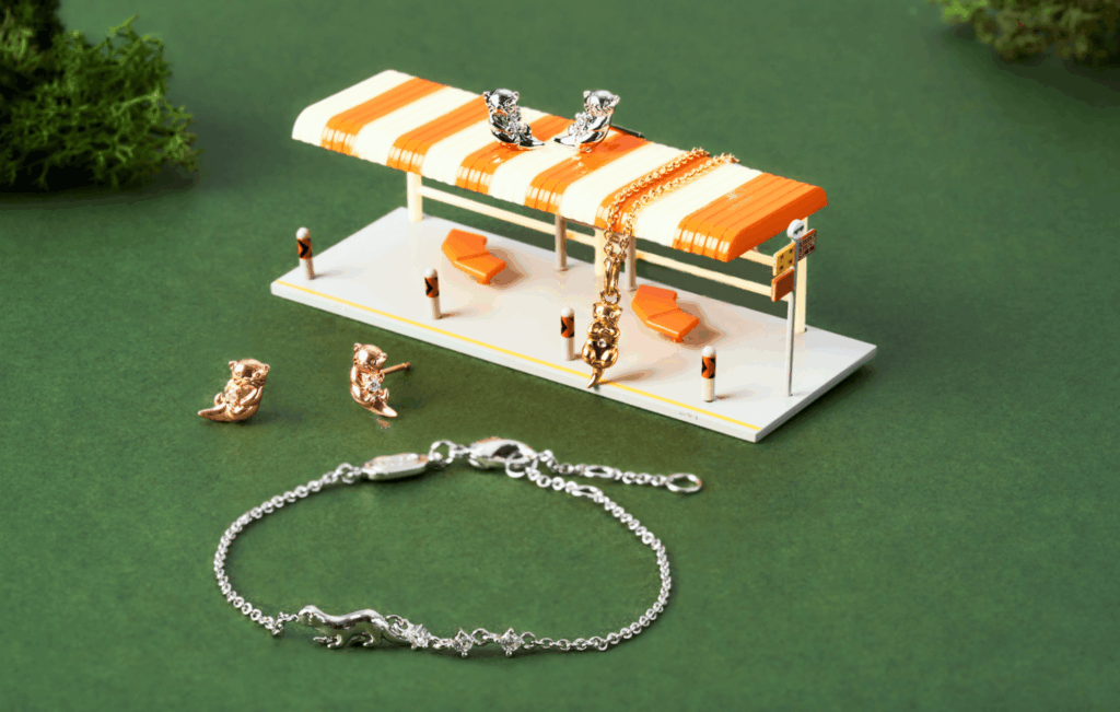 By Invite Only Celebrates National Day with Adorable Otter Inspired Jewellery Collection - Alvinology