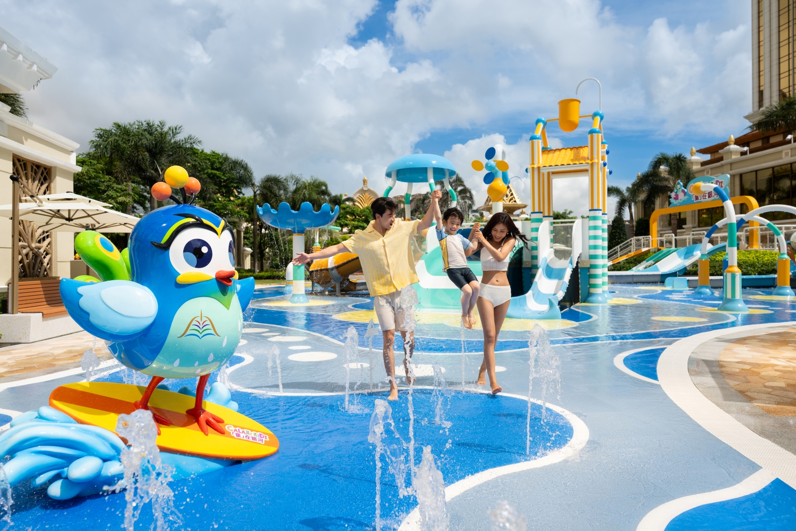'Aquatainment Island' and Shopping Inspirations Boost Summer Vibes at Galaxy Macau
