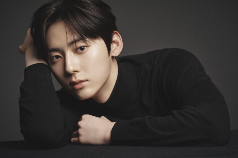 Hwang Min Hyun Heads to Singapore for Exclusive Lenskart Collection Launch and Fan Meet - Alvinology