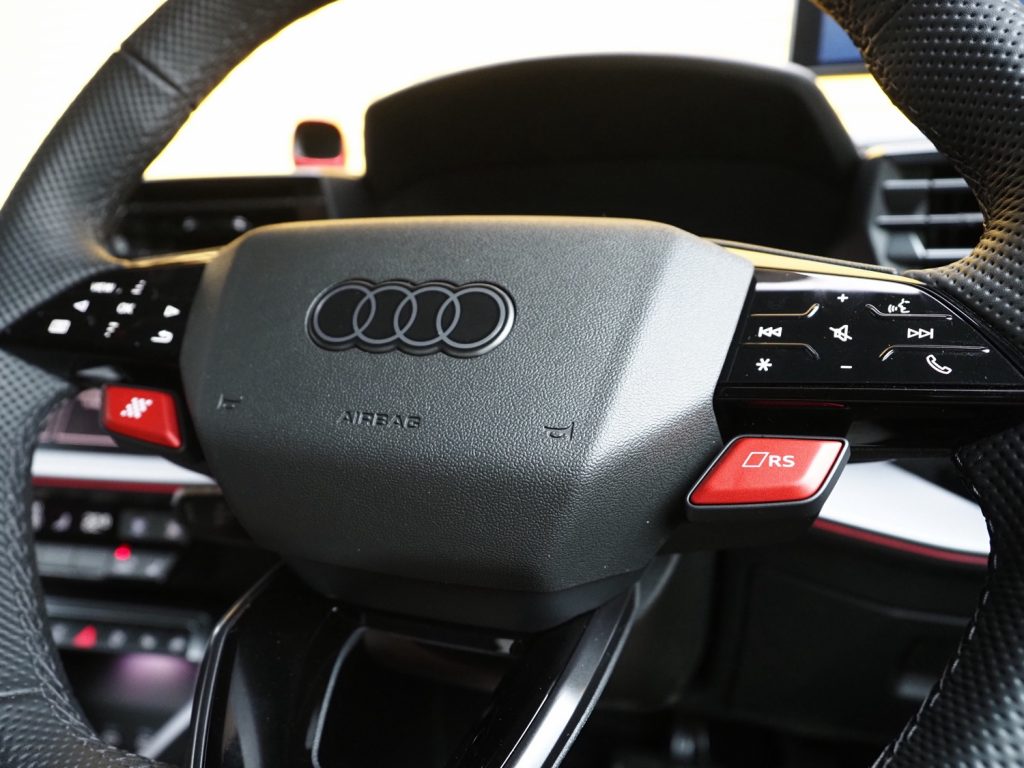 [Car Review] Audi RS3 Sportback Facelift: The Most Important Thing Is Not What’s New - Alvinology