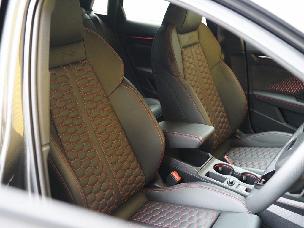 [Car Review] Audi RS3 Sportback Facelift: The Most Important Thing Is Not What’s New - Alvinology
