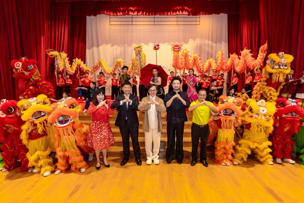 Jackie Chan Inspires Young Wushu Athletes at Surprise Visit to Pei Chun Public School - Alvinology