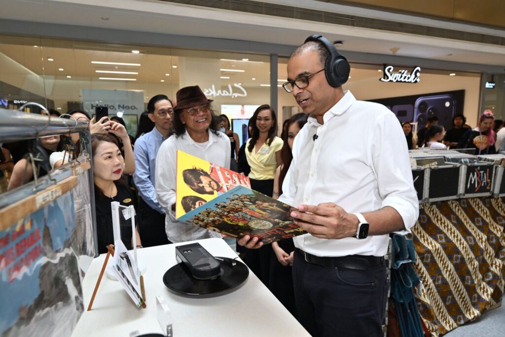 Discover Circular Living at UOL Malls Through Pre Loved Shopping and Creative Workshops - Alvinology