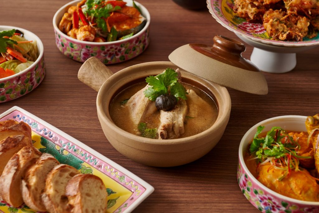 [Review] Town Restaurant Delivers An Authentic Peranakan Feast With Li Nan Xing (李南星) - Alvinology