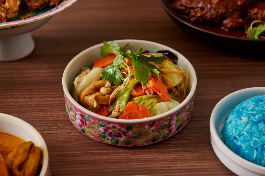 [Review] Town Restaurant Delivers An Authentic Peranakan Feast With Li Nan Xing (李南星) - Alvinology