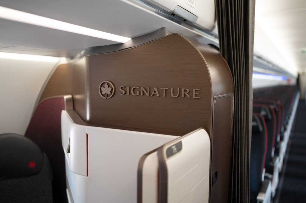 Air Canada Celebrates Two Years of Direct Singapore to Vancouver Flights, Unveils Next Generation Glowing Hearted Cabins - Alvinology