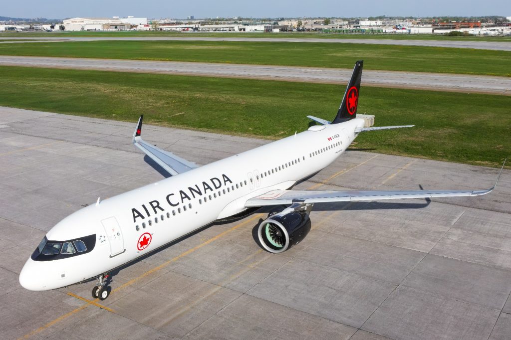 Air Canada Celebrates Two Years of Direct Singapore to Vancouver Flights, Unveils Next Generation Glowing Hearted Cabins - Alvinology