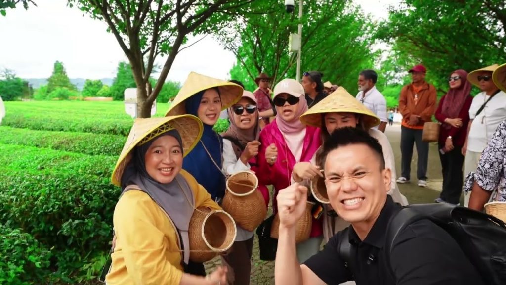 Escape to China’s Mysterious Guizhou and enjoy a cool 23°C summer retreat. - Alvinology