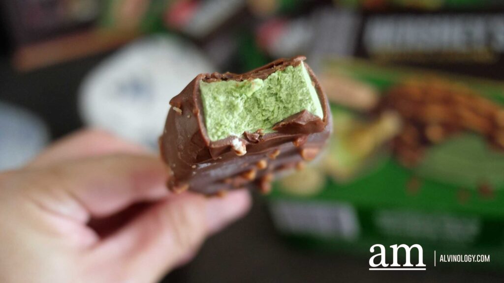 F&N MAGNOLIA HERSHEY'S Launches New Matcha Almond Stick Ice Cream In Singapore F&N MAGNOLIA HERSHEY'S Launches New Matcha Almond Stick Ice Cream In Singapore - Alvinology