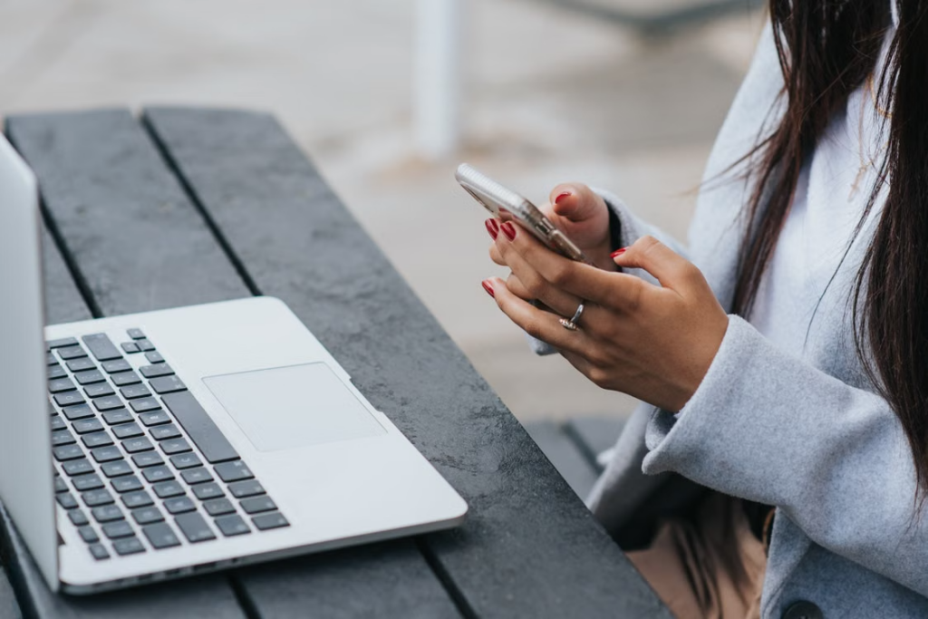 Why Digital Communications Outperform Traditional Media - Alvinology