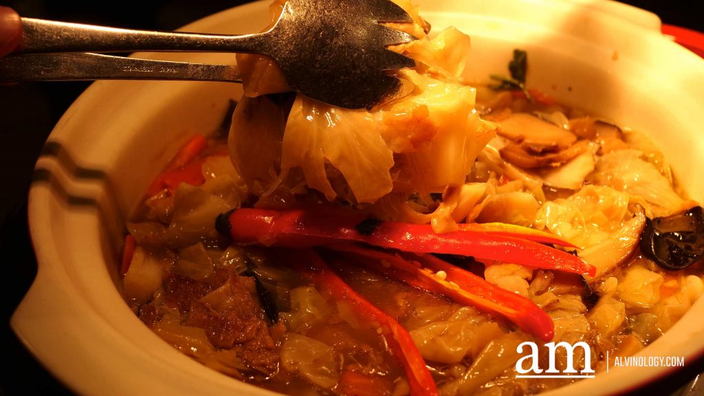 [Review] Town Restaurant Delivers An Authentic Peranakan Feast With Li Nan Xing (李南星) - Alvinology