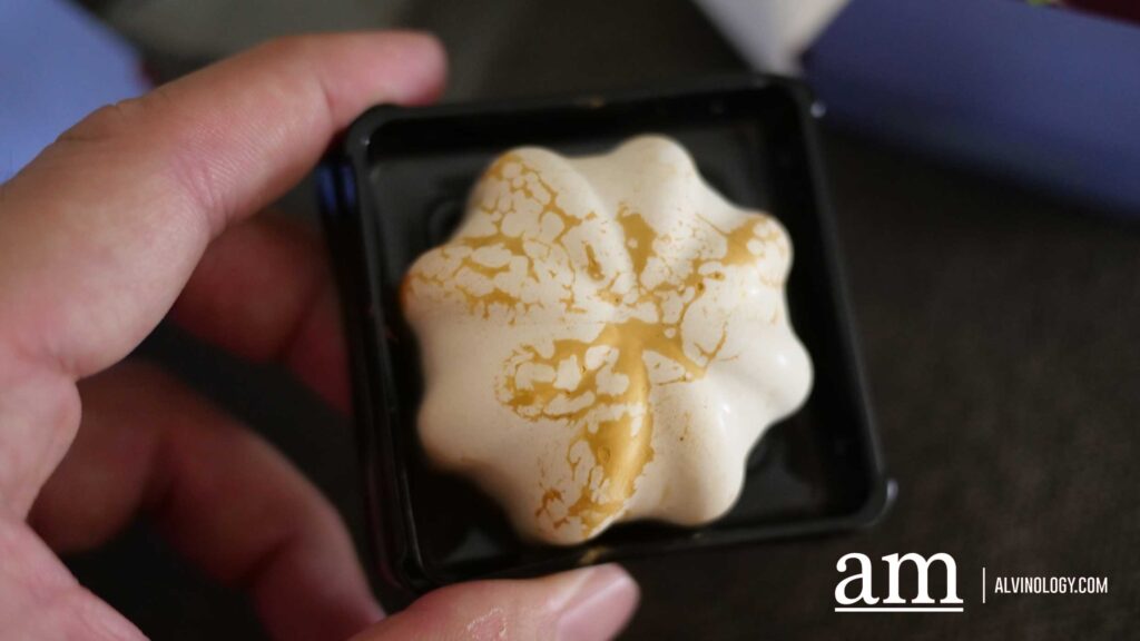 Singapore Mooncake Guide 2026: 14 Mooncake Collections Worth Trying This Mid-Autumn Singapore Mooncake Guide 2026: 14 Mooncake Collections Worth Trying This Mid-Autumn - Alvinology