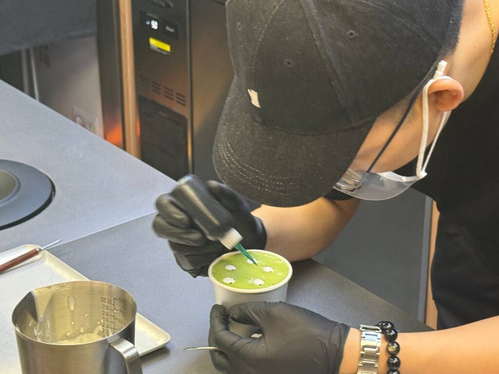 Cat Foam, Matcha Sheep and Thai Milk Tea? China's Viral BlackTree Opens First Overseas Store at 313@somerset - Alvinology