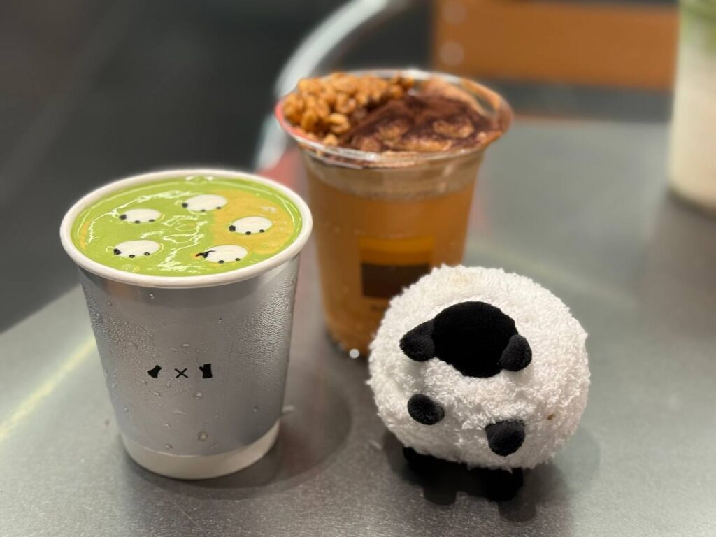 Cat Foam, Matcha Sheep and Thai Milk Tea? China's Viral BlackTree Opens First Overseas Store at 313@somerset - Alvinology