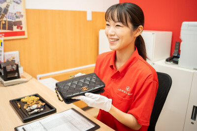 High Gold Prices Drive Demand for Jewelry Appraisals as Jewel Cafe Opens Tsuen Wan Store - Alvinology