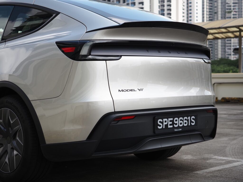 [Car Review] Tesla Model Y L - The Tesla Big Families Have Been Waiting For - Alvinology