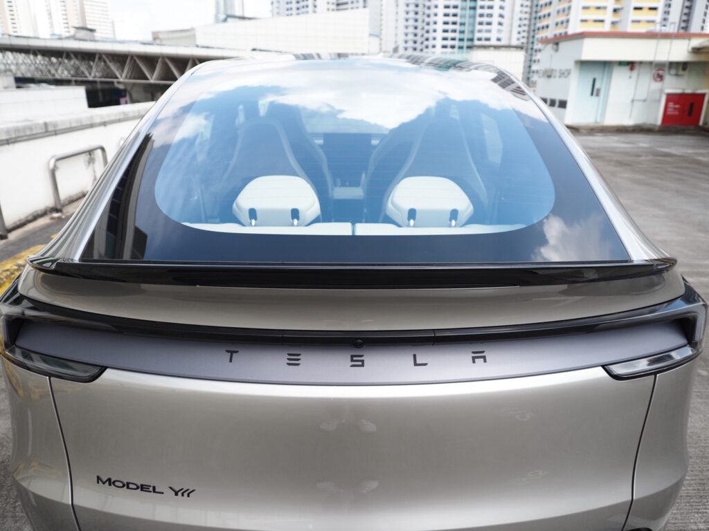 [Car Review] Tesla Model Y L - The Tesla Big Families Have Been Waiting For - Alvinology