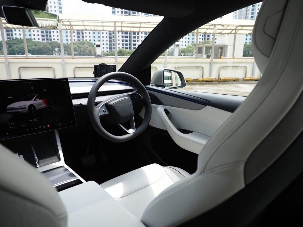 [Car Review] Tesla Model Y L - The Tesla Big Families Have Been Waiting For - Alvinology