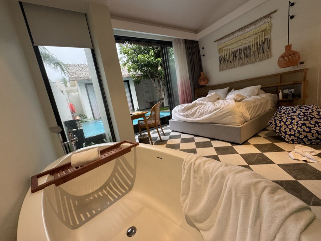 Where to Stay in Phu Quoc? We Checked Out 4 Different Luxury Resort Hotels - Alvinology