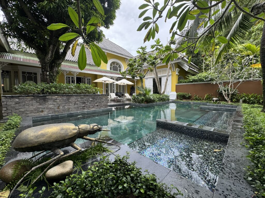 Where to Stay in Phu Quoc? We Checked Out 4 Different Luxury Resort Hotels - Alvinology