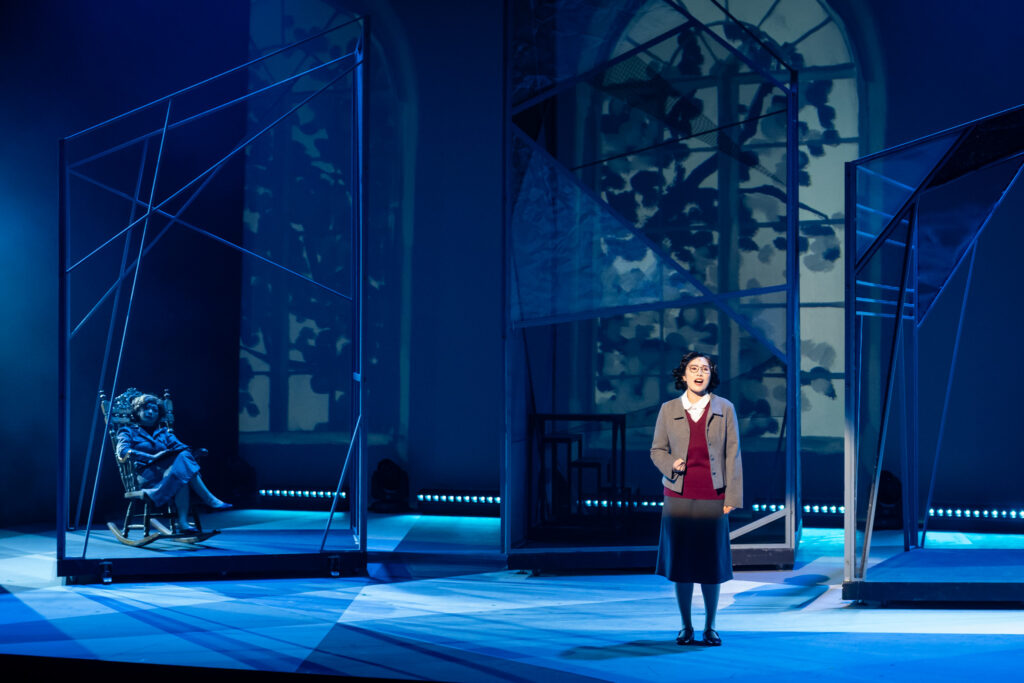 [Review] Moonlit City English Version: A Timeless Love Story of Mr and Mrs Lee Kuan Yew Reimagined for a Wider Audience - Alvinology