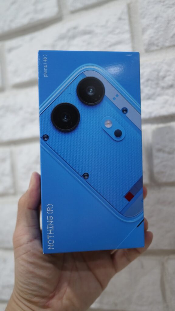 Nothing Phone (4b) Review: Nothing Gets Serious About Its S$499 Smartphone with Big Battery and Clean Software for Everday Use - Alvinology